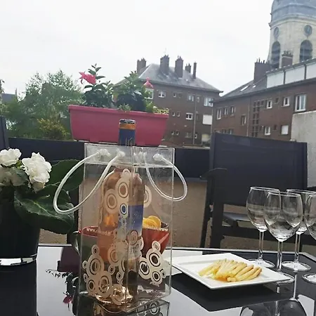 Terrasse Vue Cathedrale Et Beffroi Hyper Centre